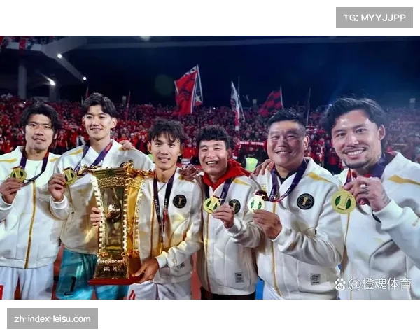 上海海港主场力克武汉三镇 王燊超张琳芃老将发威