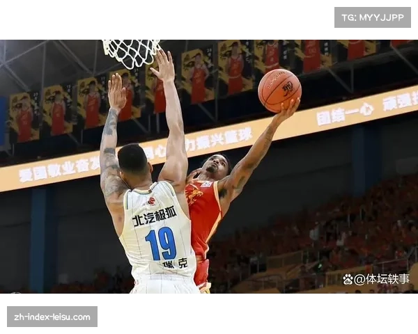 广厦队外援布朗场均二十分 稳定输出成卫冕冠军攻防核心